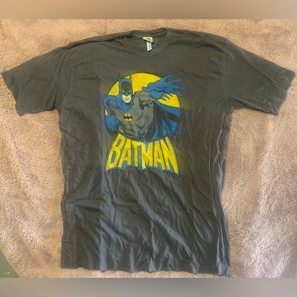 💛 Modern Batman T Shirt Mens XL DC Comics - Picture 3 of 9